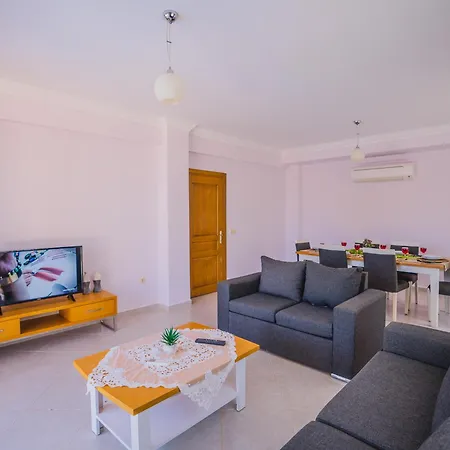 Ovacikta 3+1 Oezel Havuzlu Royal 15 Villa Fethiye