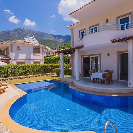 Ovacikta 3+1 Oezel Havuzlu Royal 15 Villa Fethiye