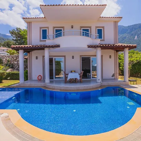 Ovacikta 3+1 Oezel Havuzlu Royal 15 * Fethiye