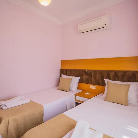Ovacıkta 3+1 özel Havuzlu Royal 15 * Fethiye